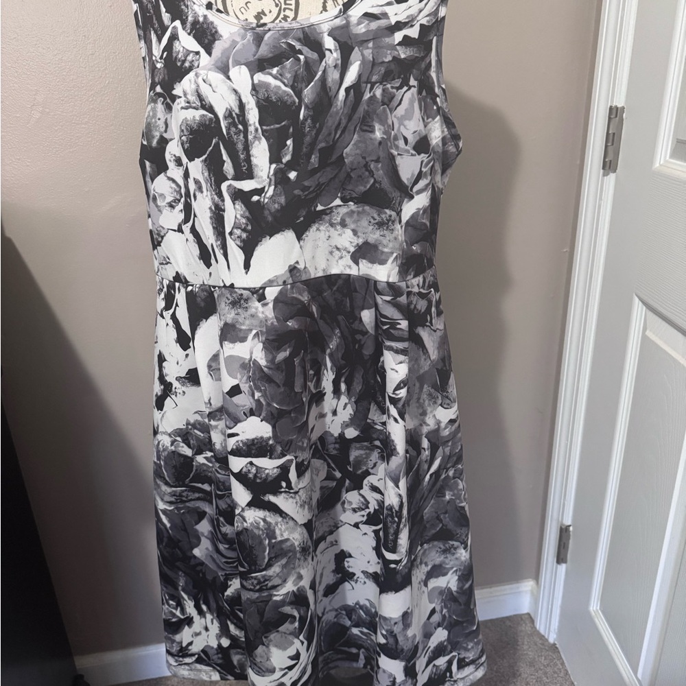 Apt. 9 Black and White Floral Midi Dress